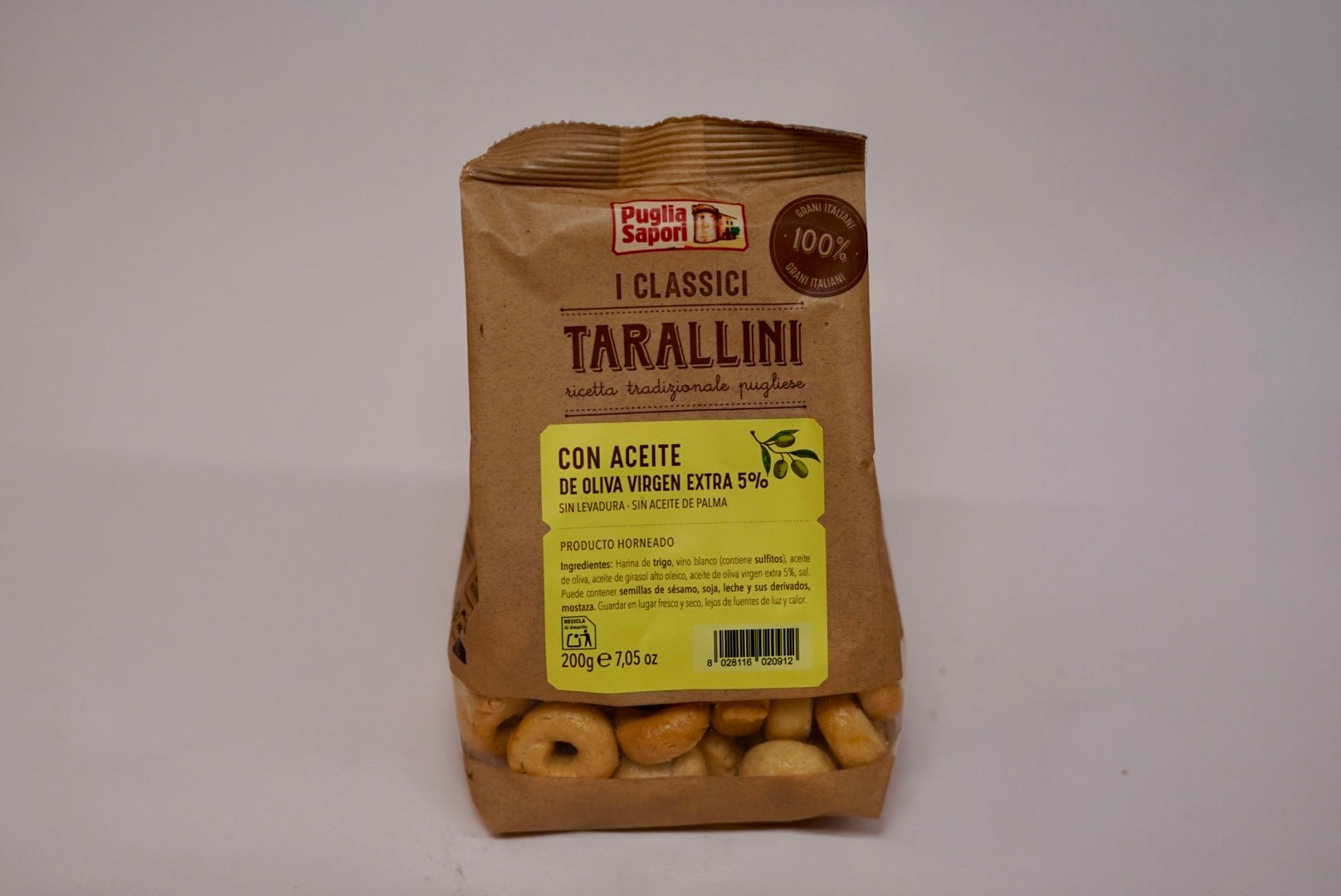 Classic tarallini with virgin olive oil